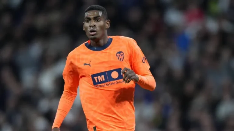 Valencia centre-back