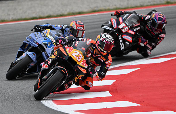 สรุปข่าวลือตลาดนักบิด MotoGP 2027 “เปคโก้” ลา Ducati “มาร์ติน” ซบ Yamaha