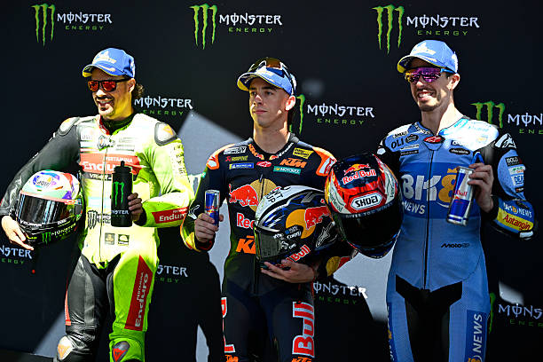 คำรามในรังเหย้า! “อเล็กซ์” ผงาดกริดแถวหน้า ลุ้นล่าแชมป์ Catalan GP ด้าน “อัลเดเกร์” สู้สุดใจรั้งที่ 15