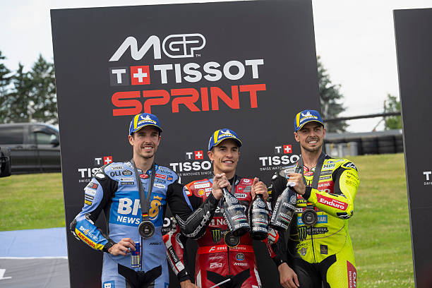 ทำเนียบแชมป์ MotoGP 2026! สรุปผู้ชนะ “สปรินท์-เมนเรซ” ครึ่งซีซั่นแรก ใครบิดเข้าวินสนามไหนบ้าง
